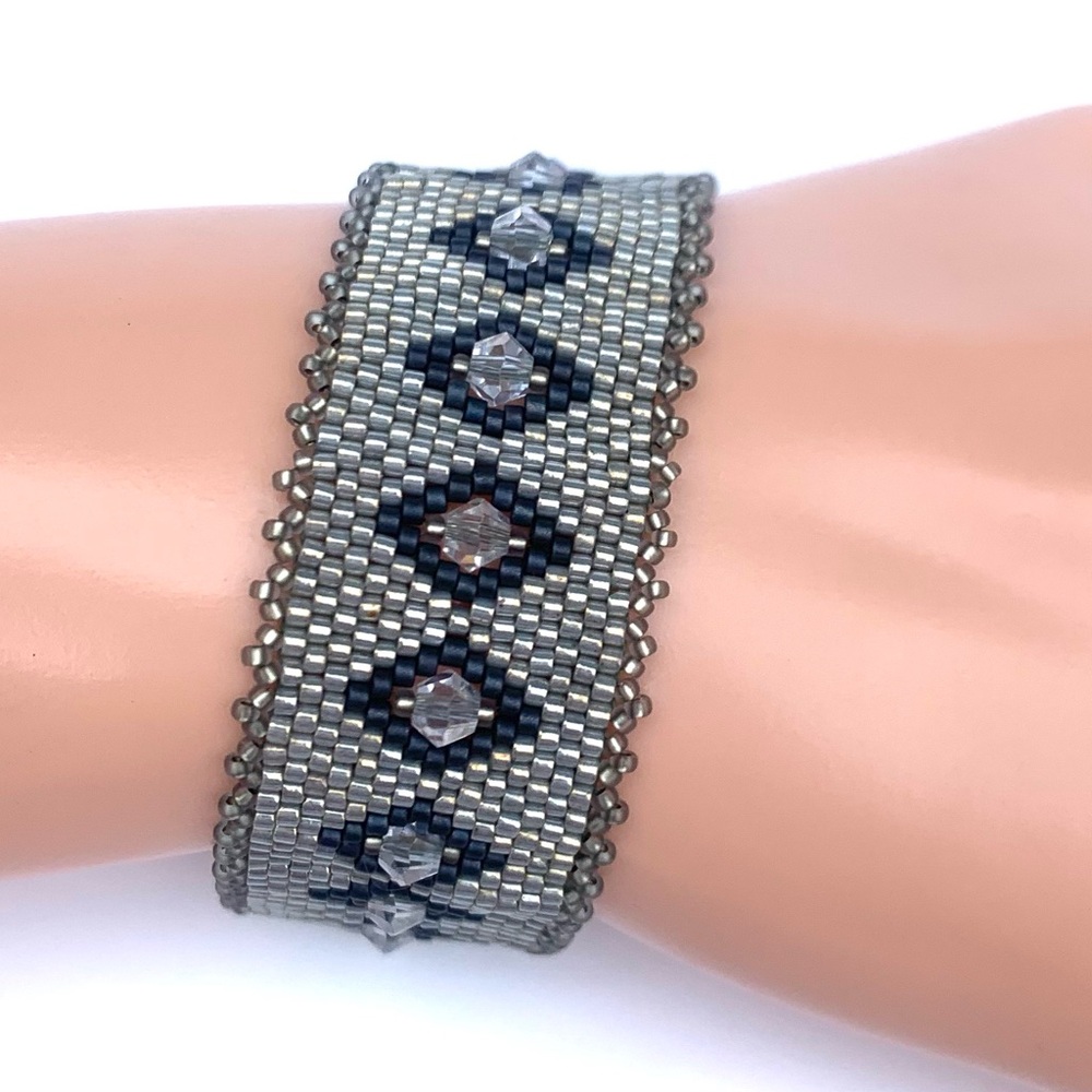 Handmade Delica Seed Beads Silver Crystals Bracelet Women Girls Adjustable Cuff